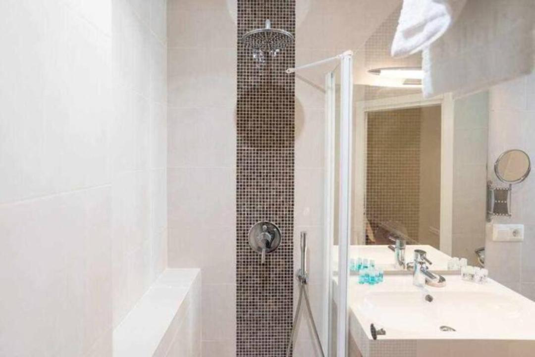 Apartamento Premium Junto A Catedral Málaga Buitenkant foto